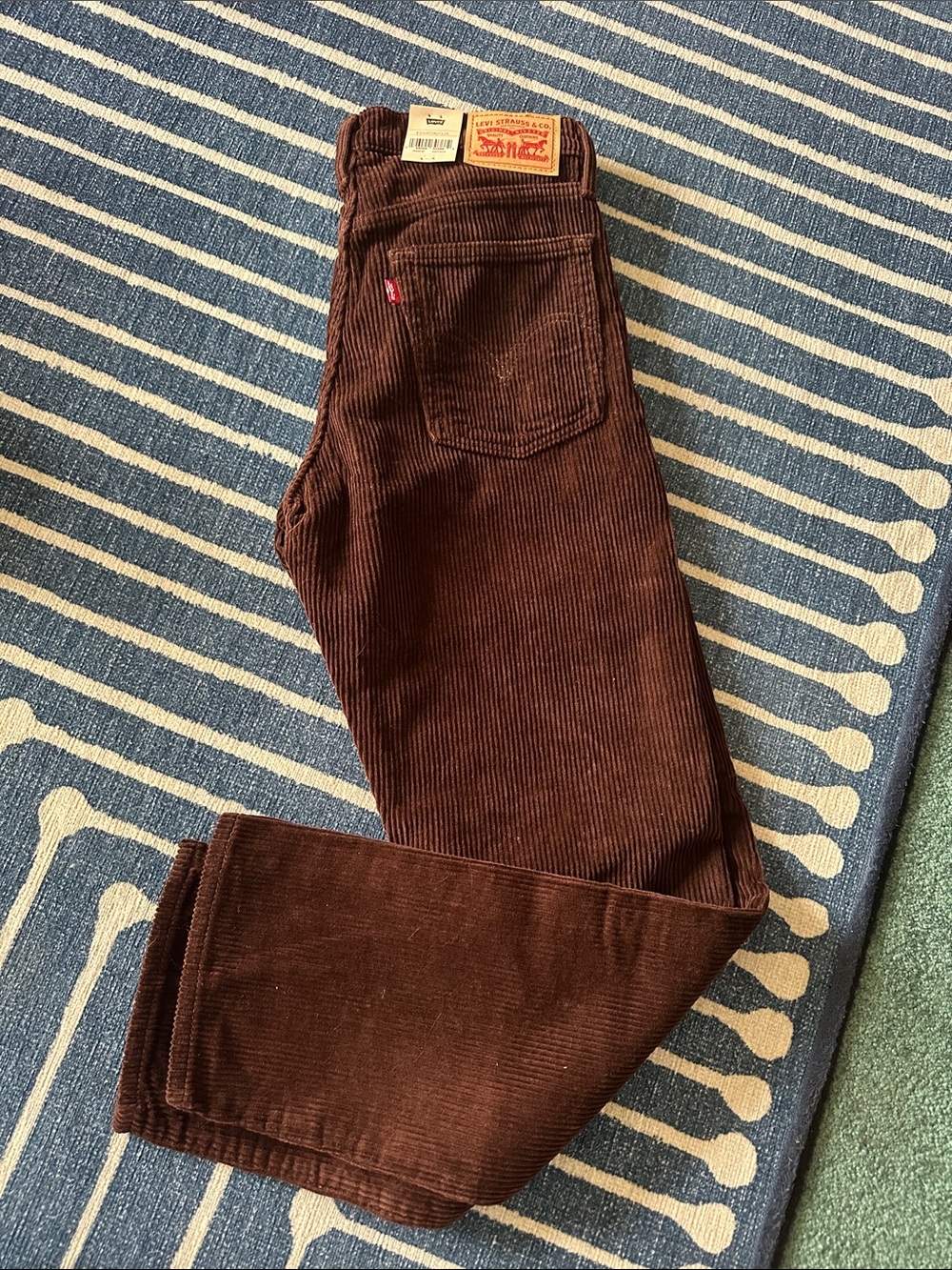 NWT Levi’s Wedgie Straight corduroy pants